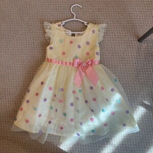 Perfect Easter dress! Yellow polka dots